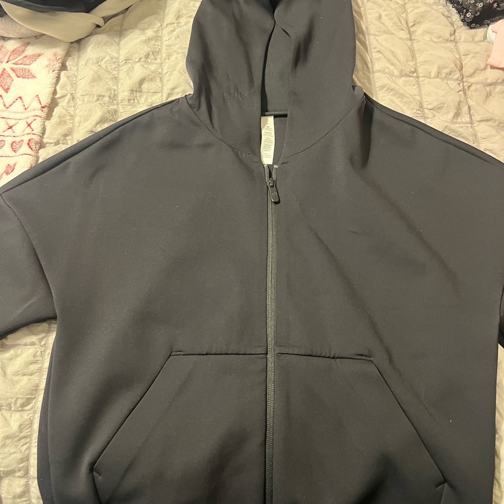 Lululemon Jacket - Picture 2 of 2